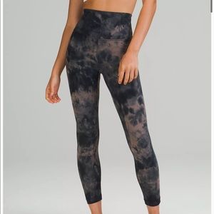 NWOT Lululemon Align II 25 inch